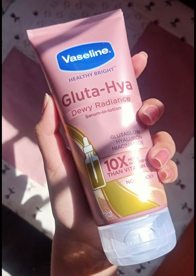Vaseline healthy bright Gluta Hya serum brust lotion